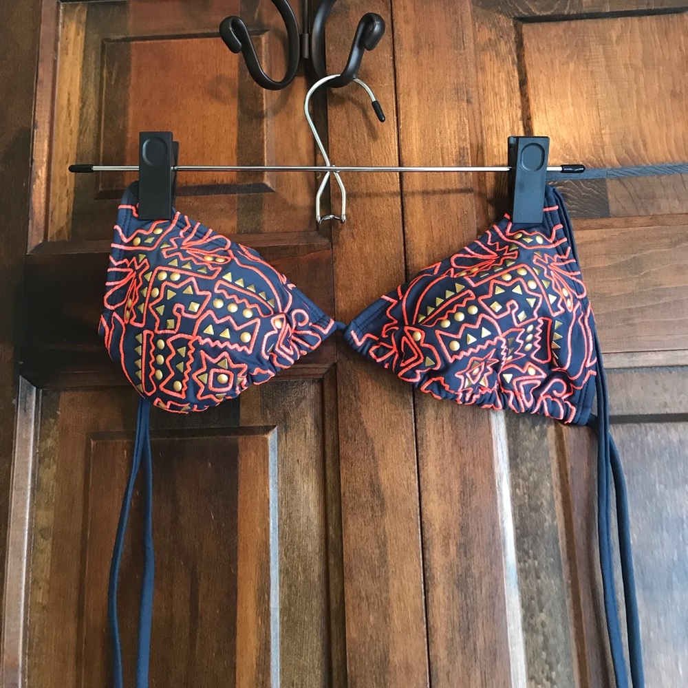 Bikini top